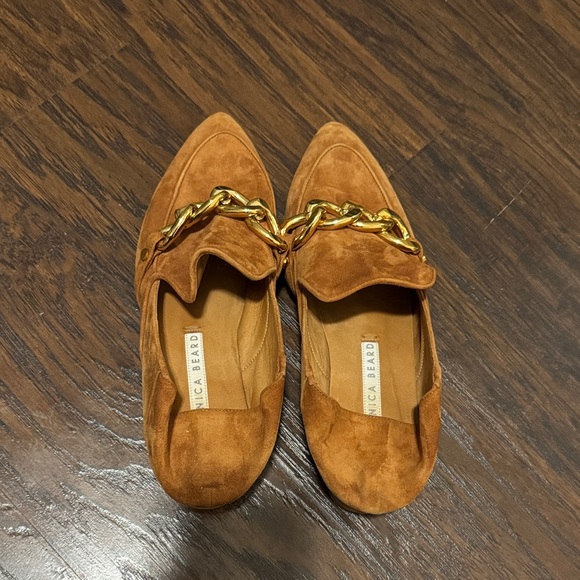 Veronica Beard Tan Suede Loafers with Gold Chain, Sz 6.5 - 7